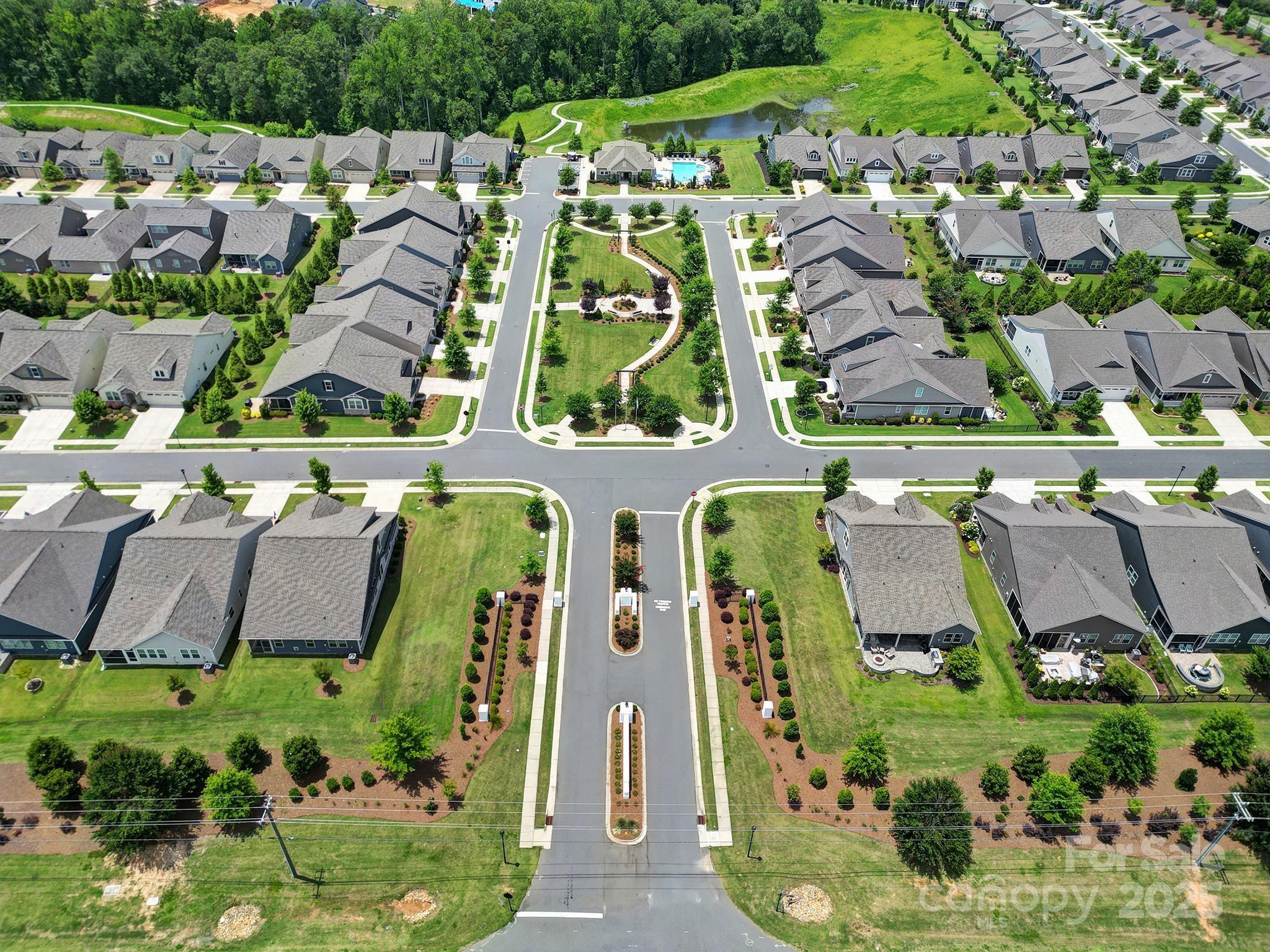 537 Lincoln Quarters Lane Fort Mill, SC 29708 - Photo 42 of 42 an aerial view of multiple house