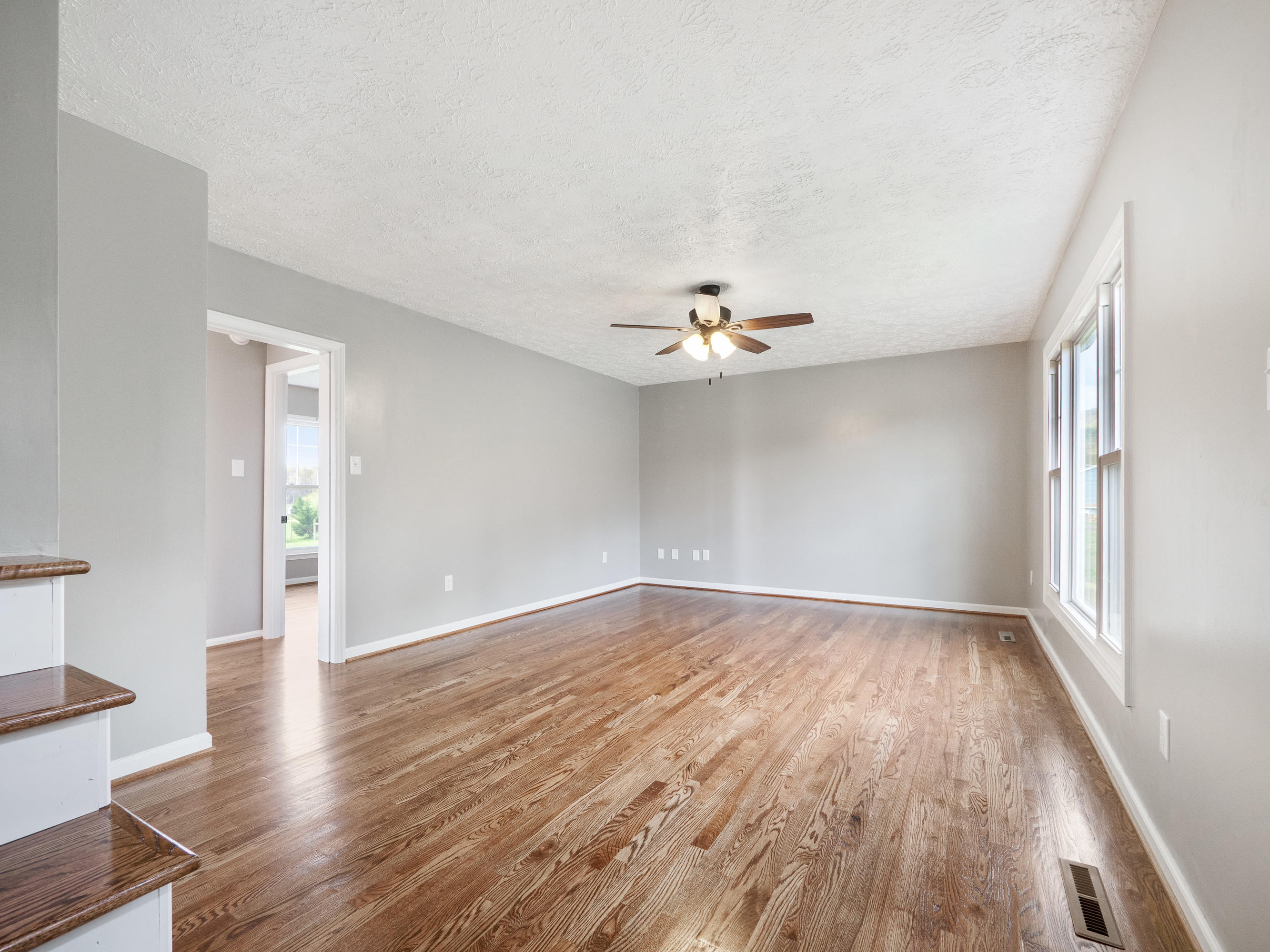 8890 Newport Road Catawba, VA 24070 - Photo 4 of 49 48_8890_Newport48_mls