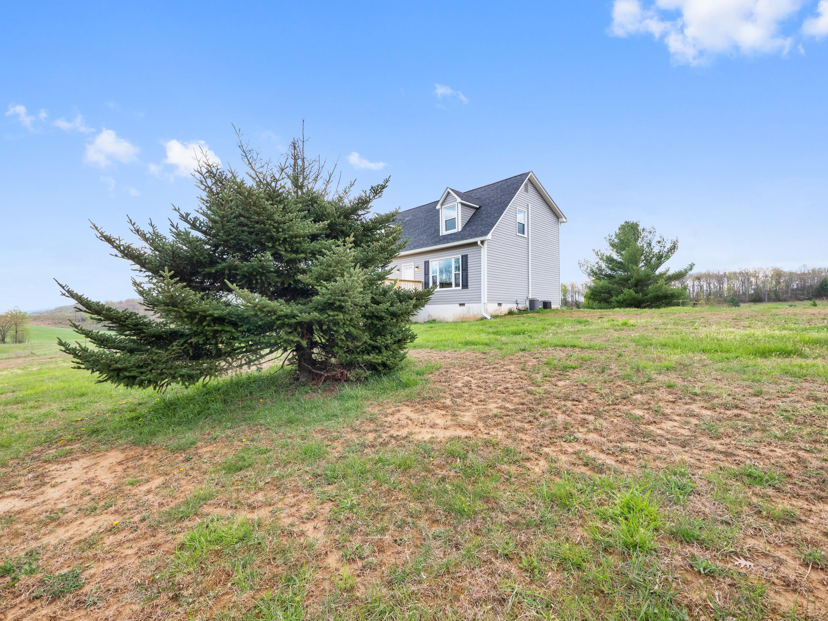 8890 Newport Road Catawba, VA 24070 - Photo 45 of 49 08_8890_Newport08_mls