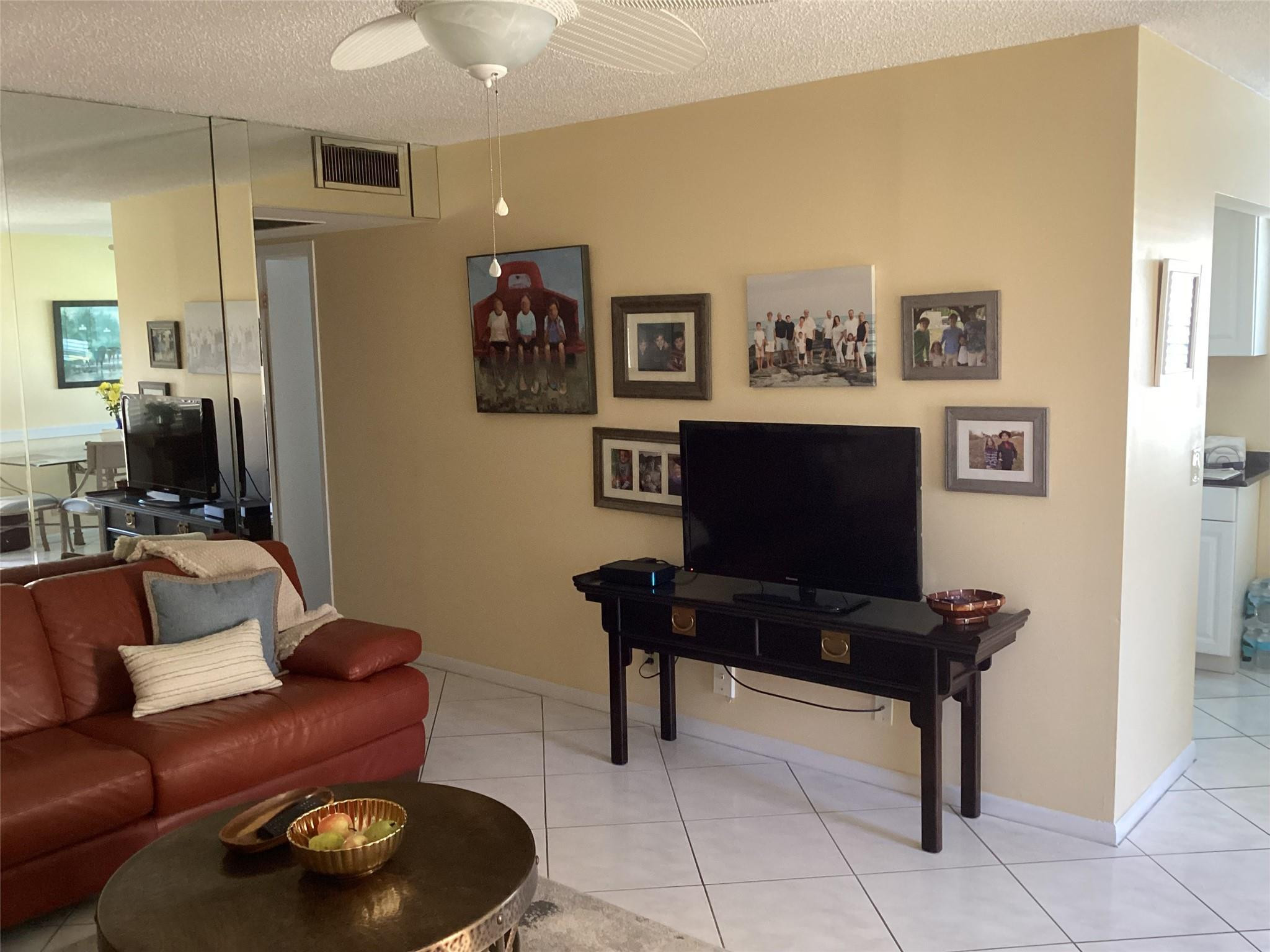 60 Brighton Drive, Unit B Boca Raton, FL 33434 - Photo 3 of 16 Photo 3