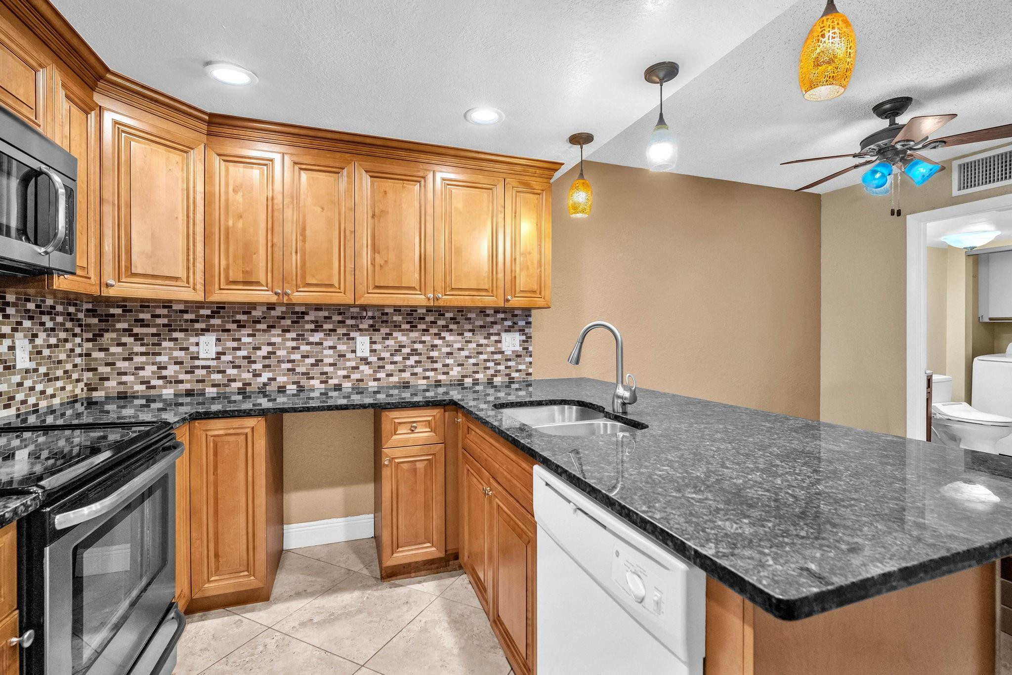 8377 Boca Rio Drive, Unit 8377 Boca Raton, FL 33433 - Photo 7 of 33 Photo 7