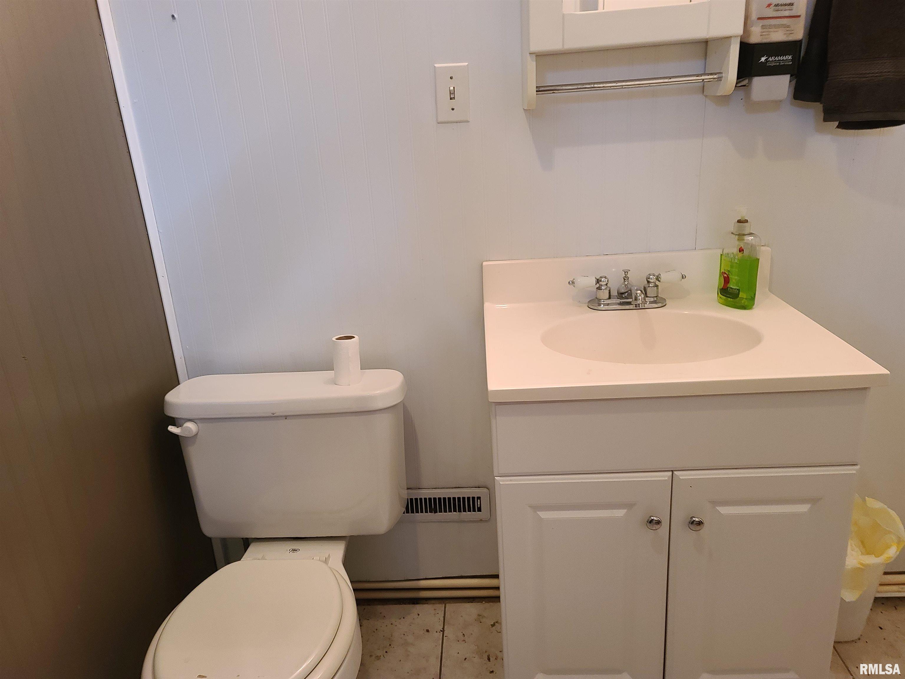 19050 Farmer Road Ridgway, IL 62979 - Photo 23 of 28