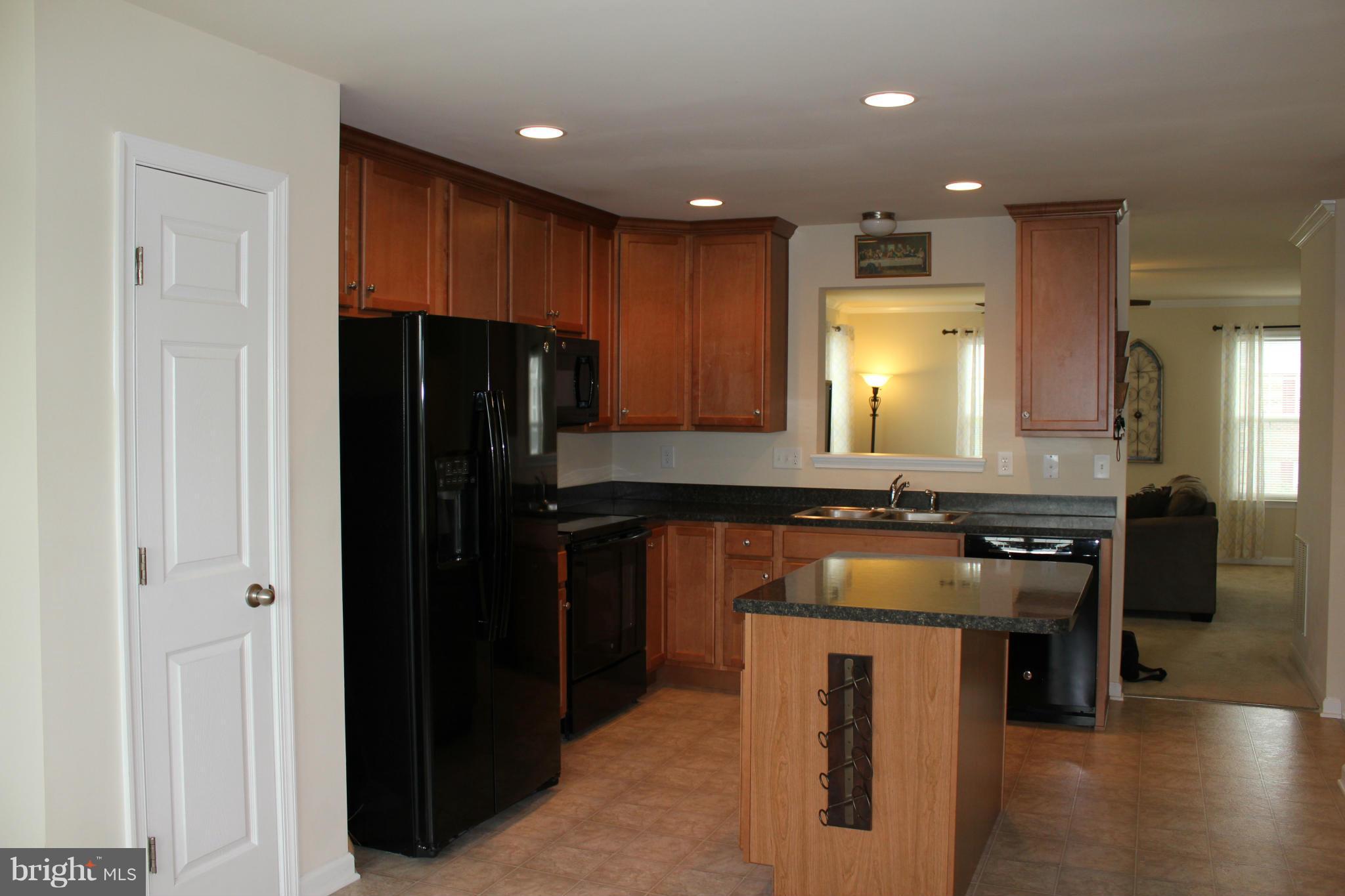 1141 Stallion Street Ranson, WV 25438 - Photo 5 of 27 Kitchen