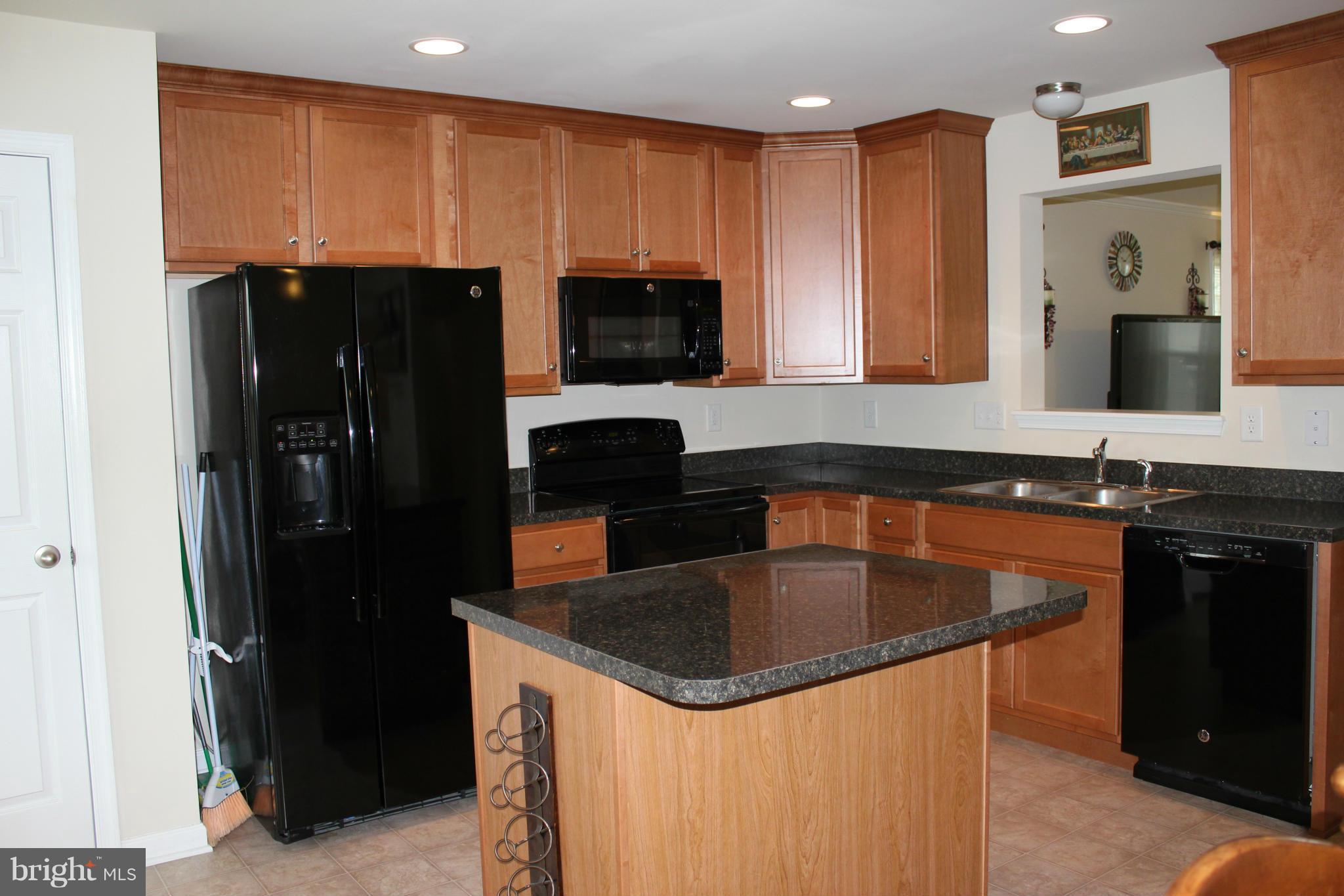 1141 Stallion Street Ranson, WV 25438 - Photo 8 of 27 Kitchen