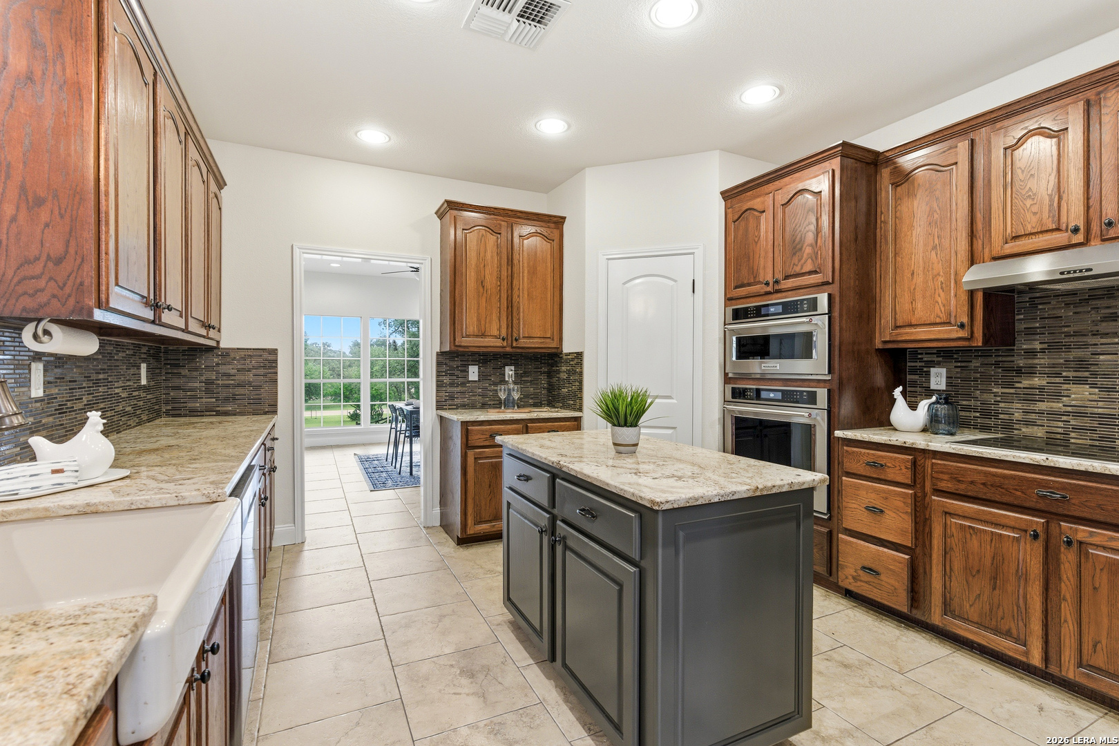 180 Saur Road Bulverde, TX 78163 - Photo 4 of 72