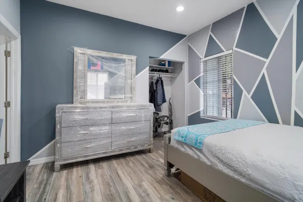 $799,999 | 1320 West 50th Street, Los Angeles, CA 90037