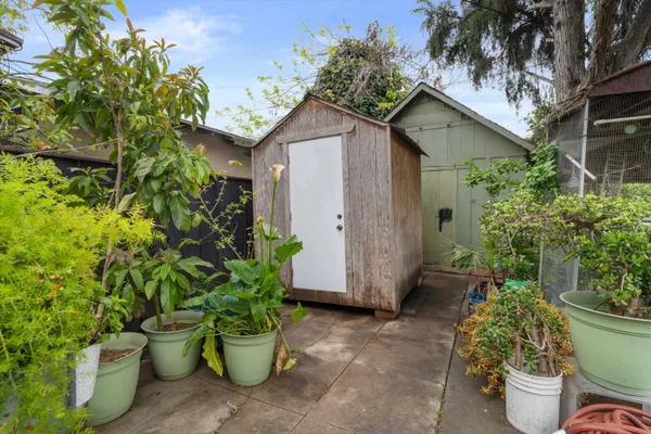 $799,999 | 1320 West 50th Street, Los Angeles, CA 90037