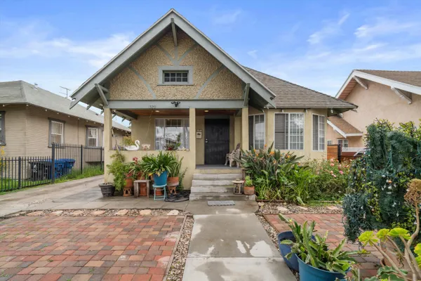 $799,999 | 1320 West 50th Street, Los Angeles, CA 90037