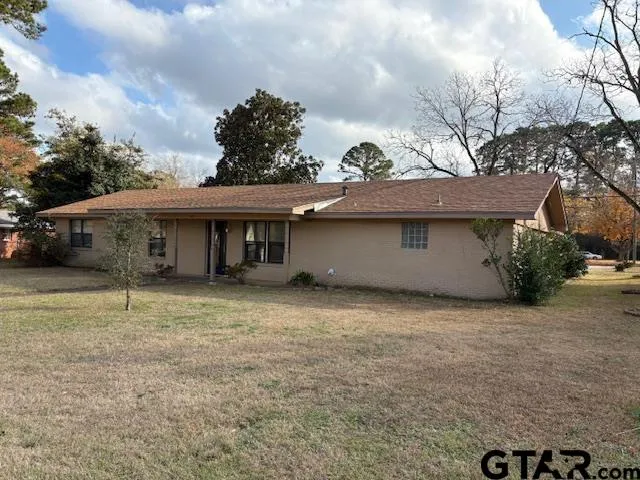 $230,000 | 169 Brierwood Drive, Palestine, TX 75801