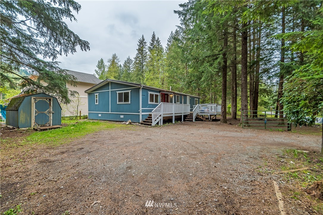 6154 Shamrock Road Maple Falls, WA 98266 - Photo 16 of 20 Gallery Image 16