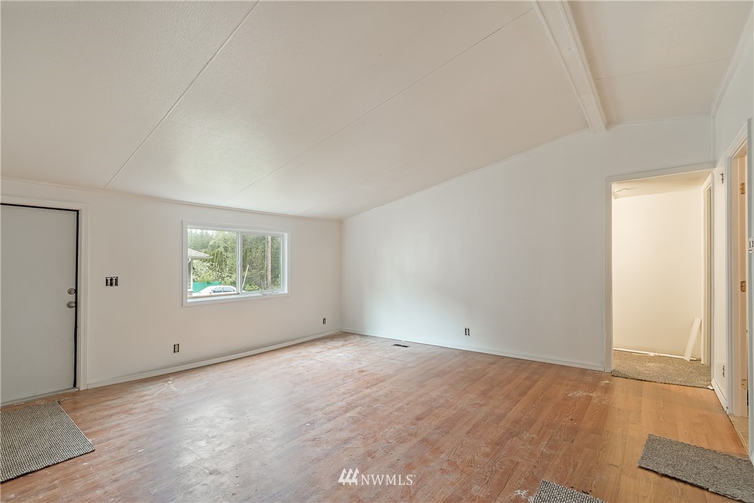 6154 Shamrock Road Maple Falls, WA 98266 - Photo 6 of 20 Gallery Image 6
