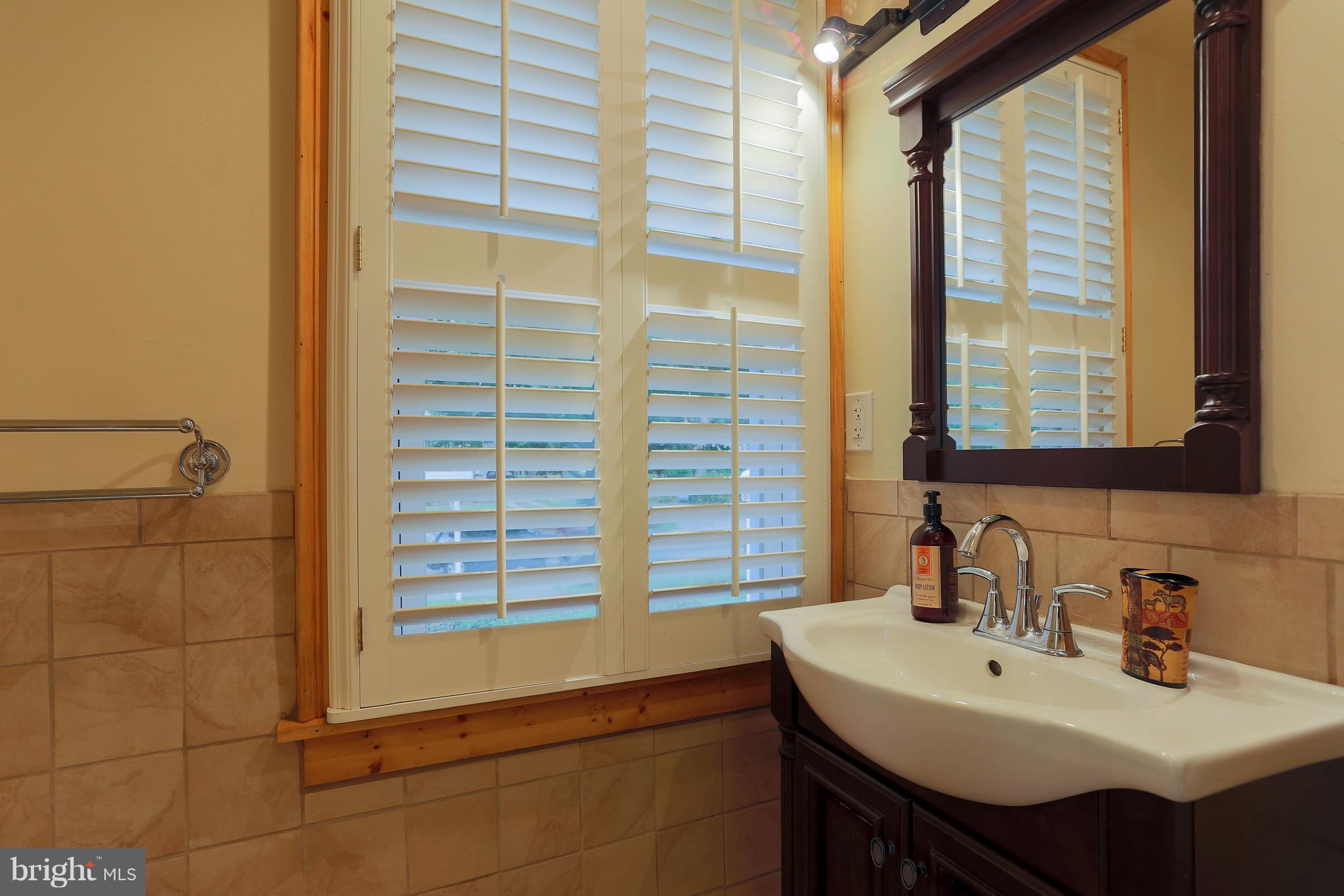 3705 Cedardale Road Baltimore, MD 21215 - Photo 13 of 30 Bath