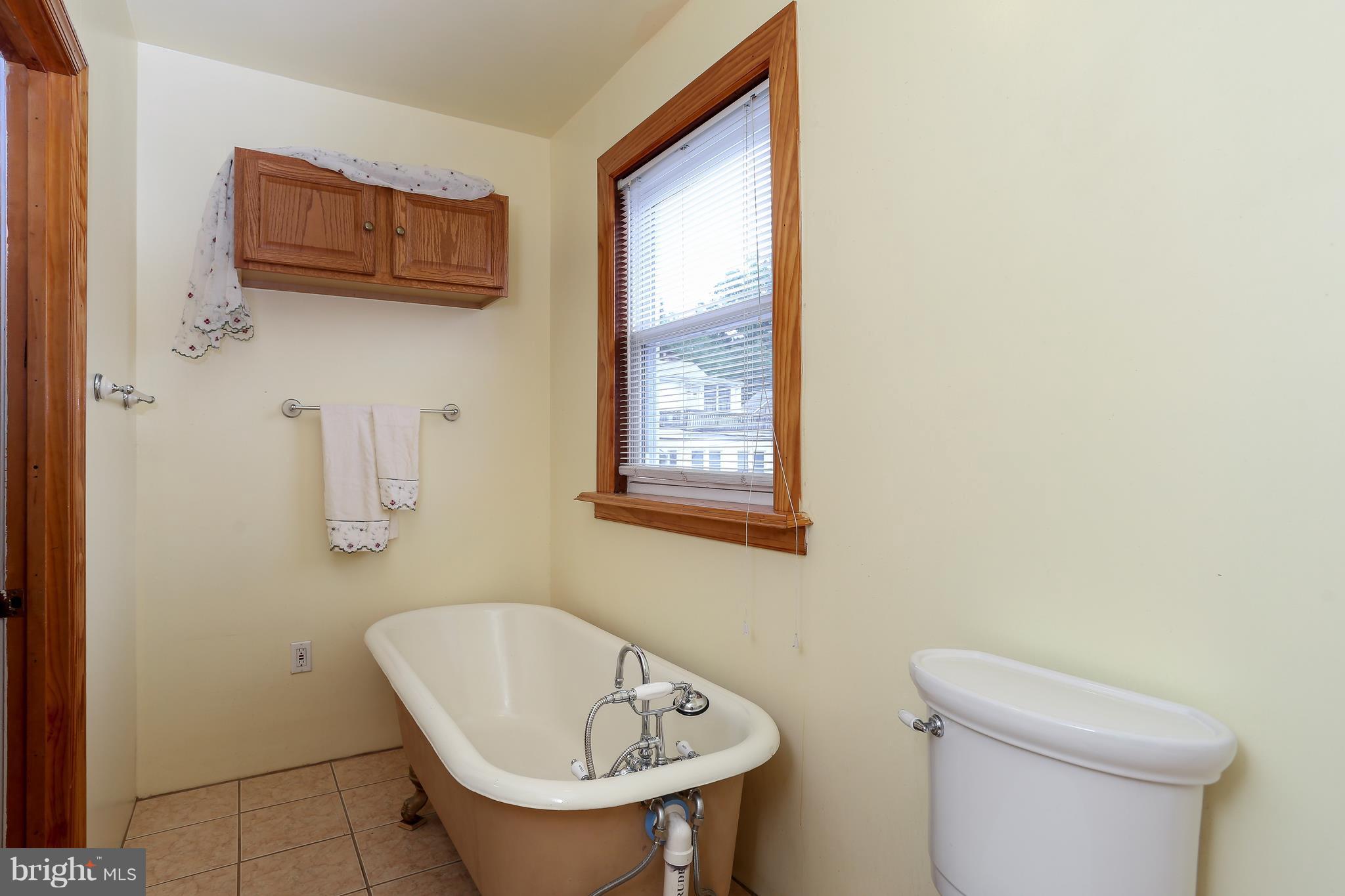 3705 Cedardale Road Baltimore, MD 21215 - Photo 21 of 30 Bath