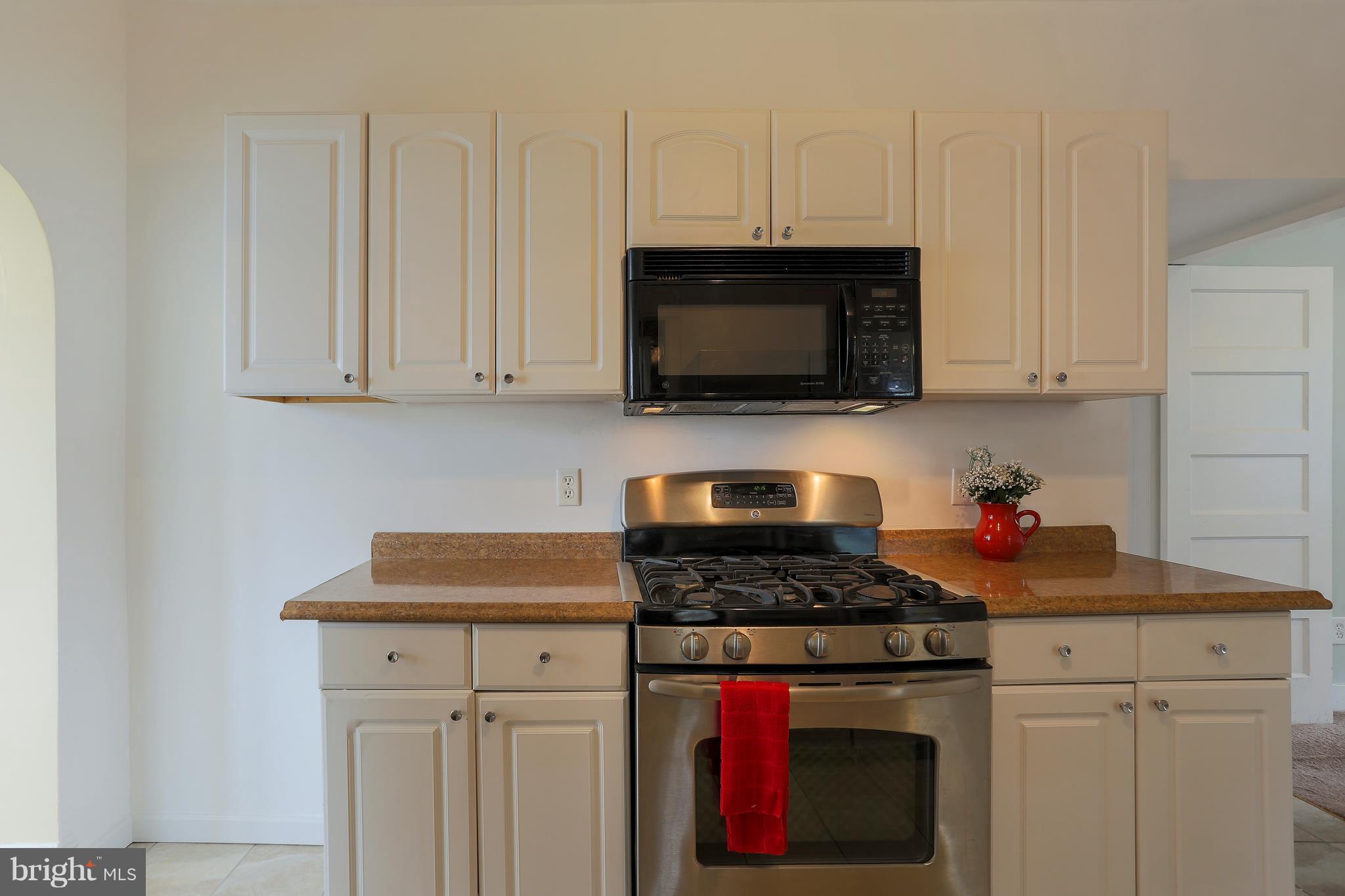 3705 Cedardale Road Baltimore, MD 21215 - Photo 8 of 30 Kitchen