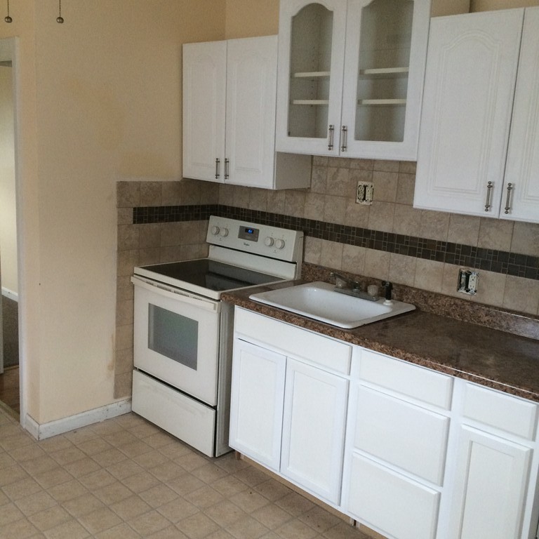 19 Hope Street Springfield, MA 01119 - Photo 3 of 5