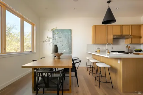 $1,475,000 | 709 C Street, Unit 2, San Rafael, CA 94901