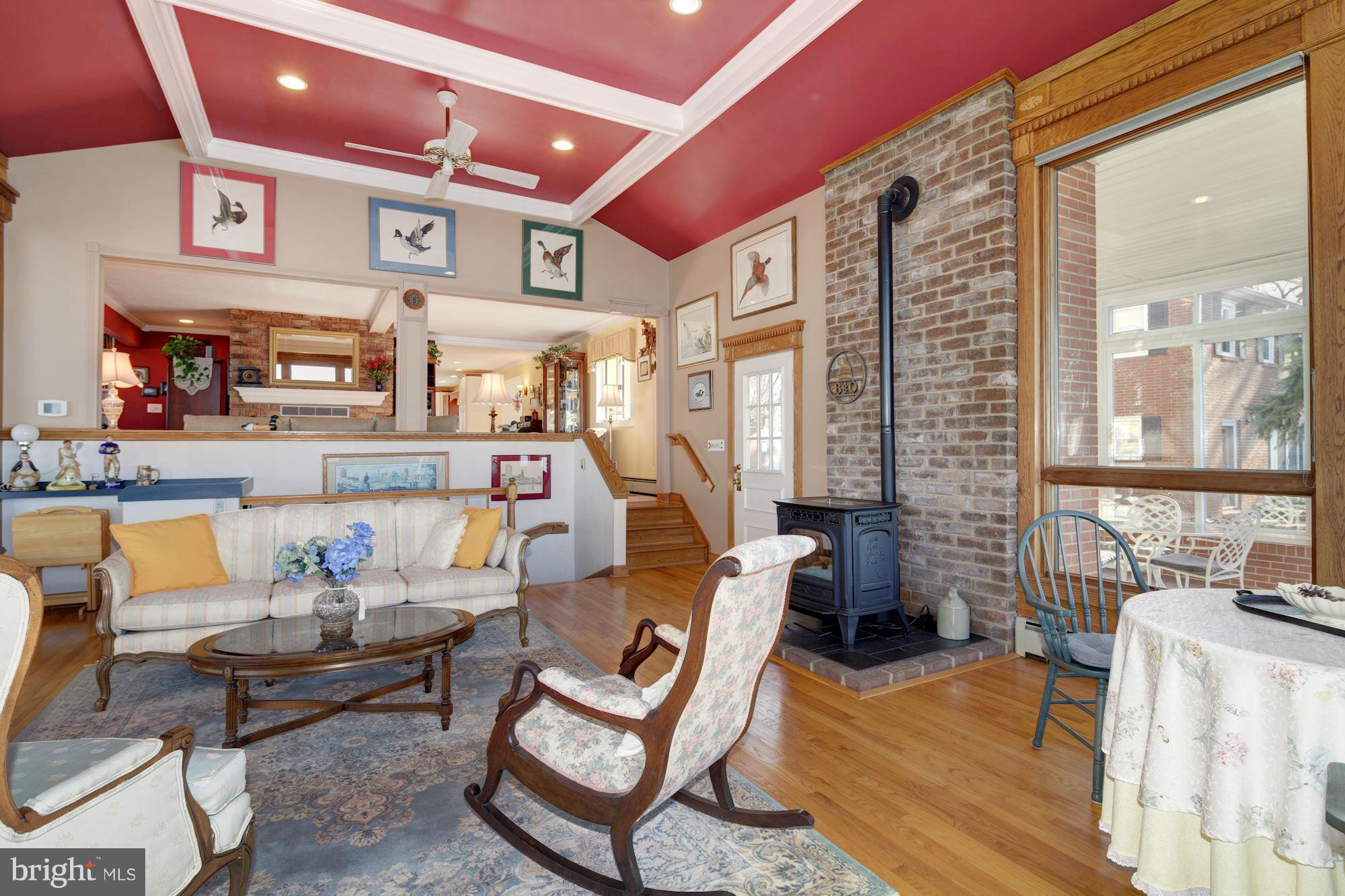 2312 Riverview Road Baltimore, MD 21221 - Photo 16 of 30 Sunroom