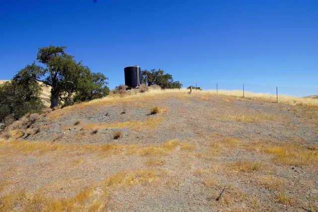 a view of a building