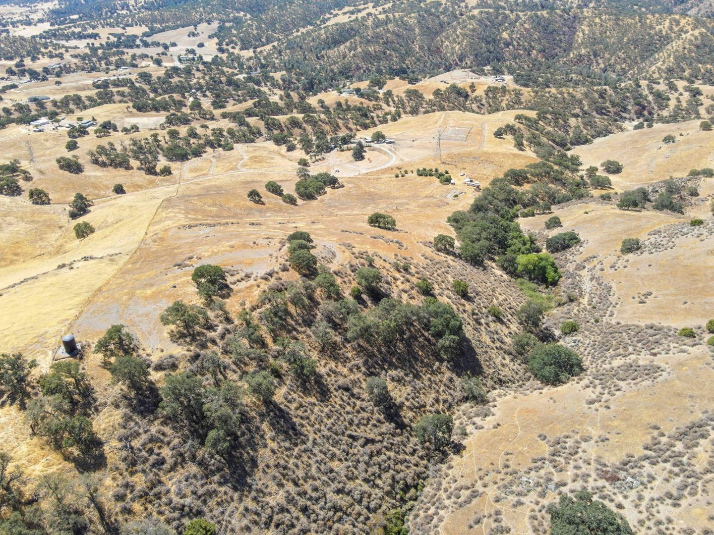 19967 Panoche Road Paicines, CA 95043 - Photo 5 of 33