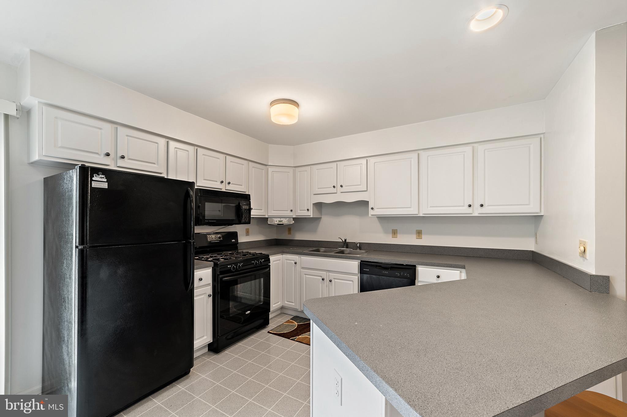 302 North Duey Road Remington, VA 22734 - Photo 10 of 34 New appliances in 2017