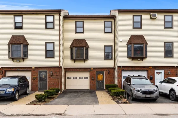 $499,000 | 34 Whitby Street, Unit 34, Boston, MA 02128