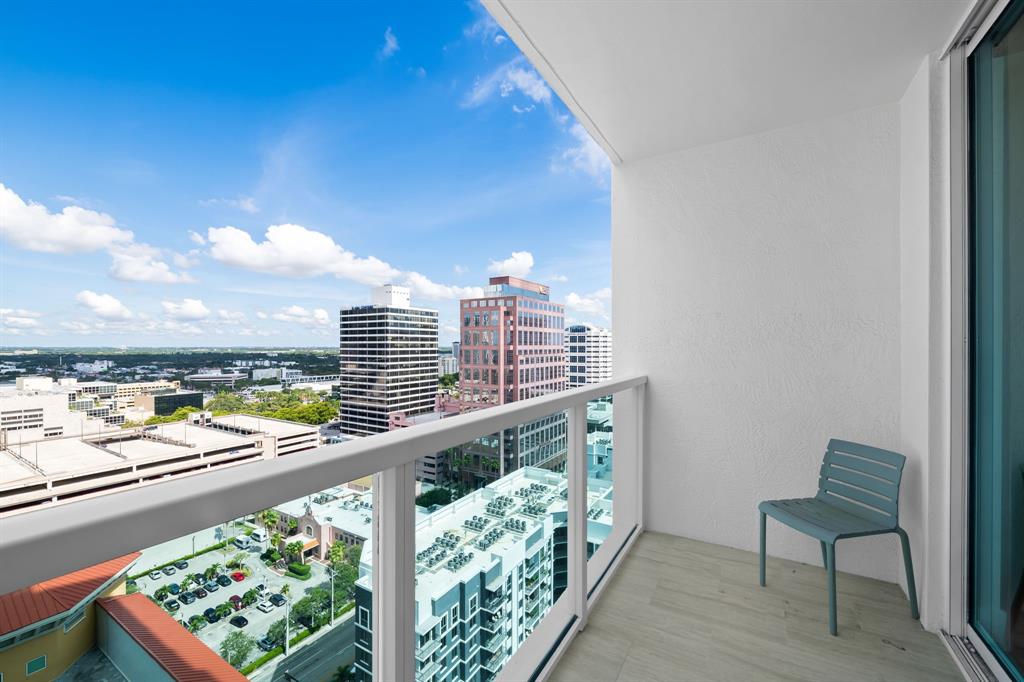 350 Southeast 2nd Street, Unit 2280 Fort Lauderdale, FL 33301 - Photo 15 of 25 a city view from a balcony