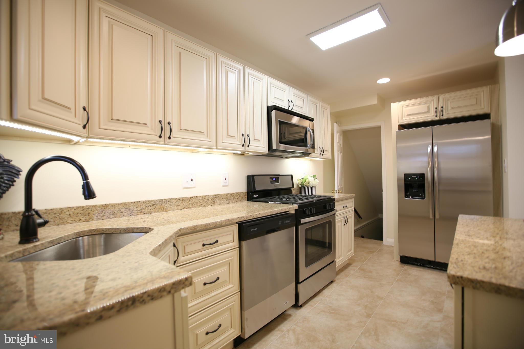 8443 Pleasant Plains Road Baltimore, MD 21286 - Photo 18 of 29 Kitchen
