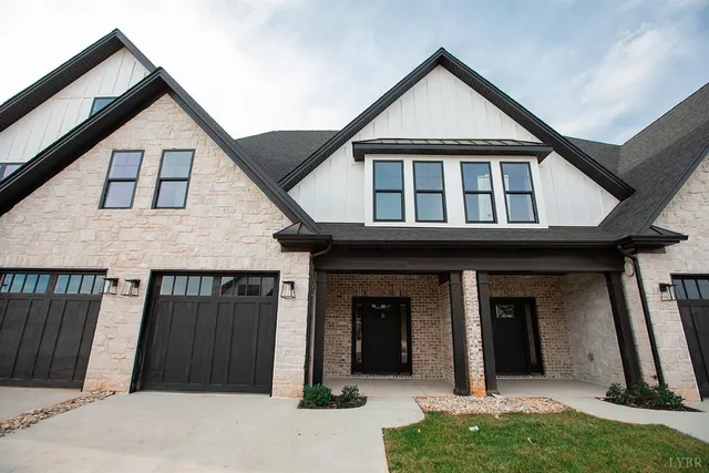 $425,000 | 1013 Landon Court, Forest, VA 24551