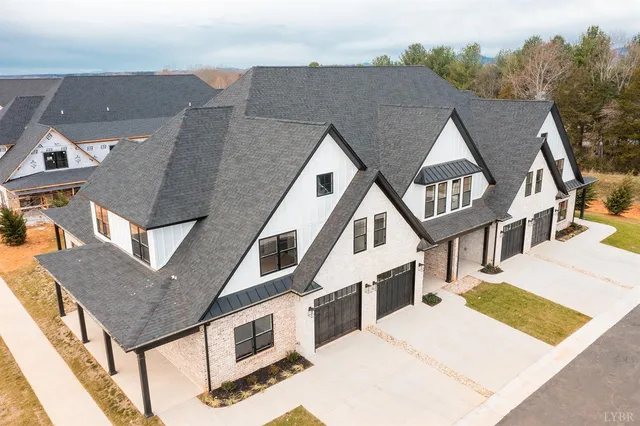 $425,000 | 1013 Landon Court, Forest, VA 24551