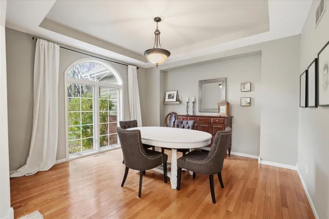 $799,000 | 10038 North Cedarburg Road, Mequon, WI 53092