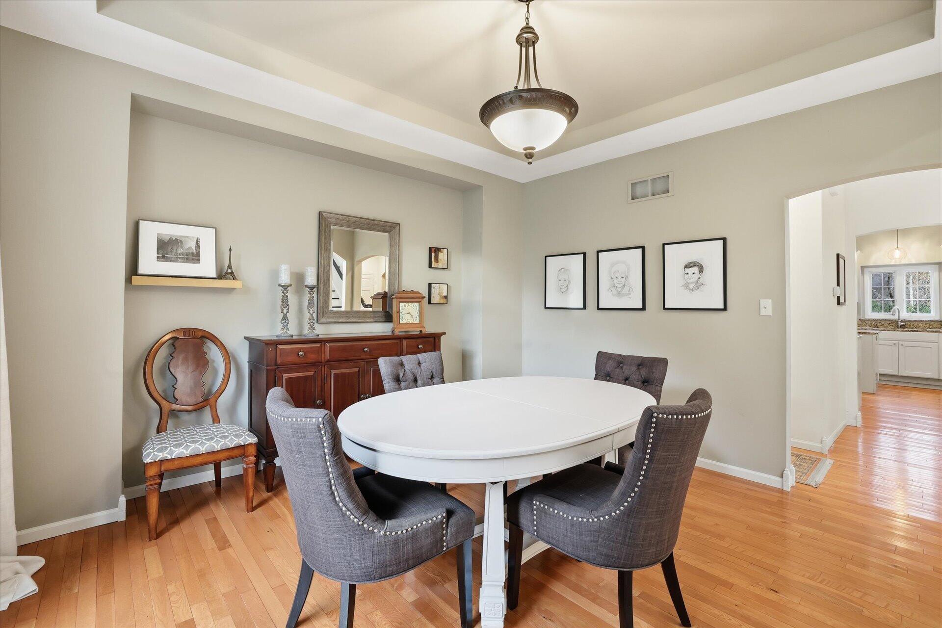 10038 North Cedarburg Road Mequon, WI 53092 - Photo 12 of 82 Dining Room