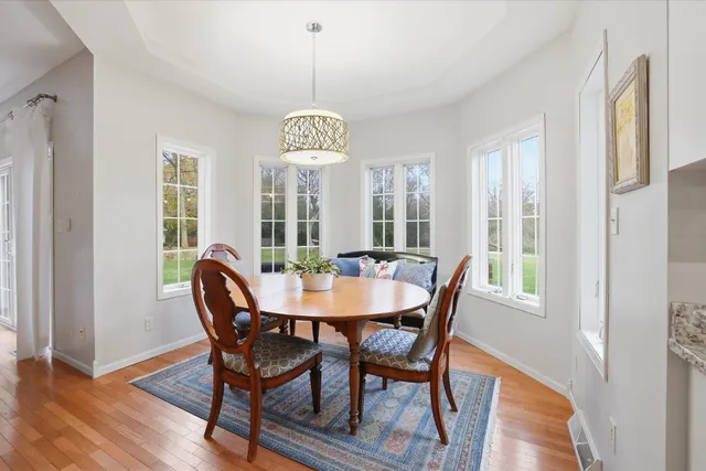 $799,000 | 10038 North Cedarburg Road, Mequon, WI 53092