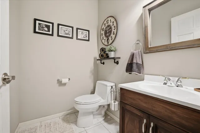 $799,000 | 10038 North Cedarburg Road, Mequon, WI 53092