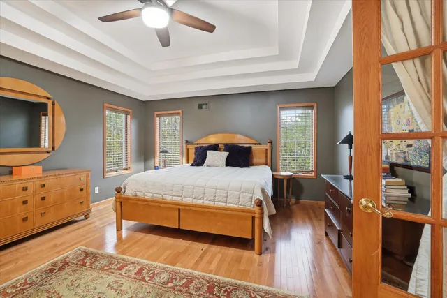 $799,000 | 10038 North Cedarburg Road, Mequon, WI 53092