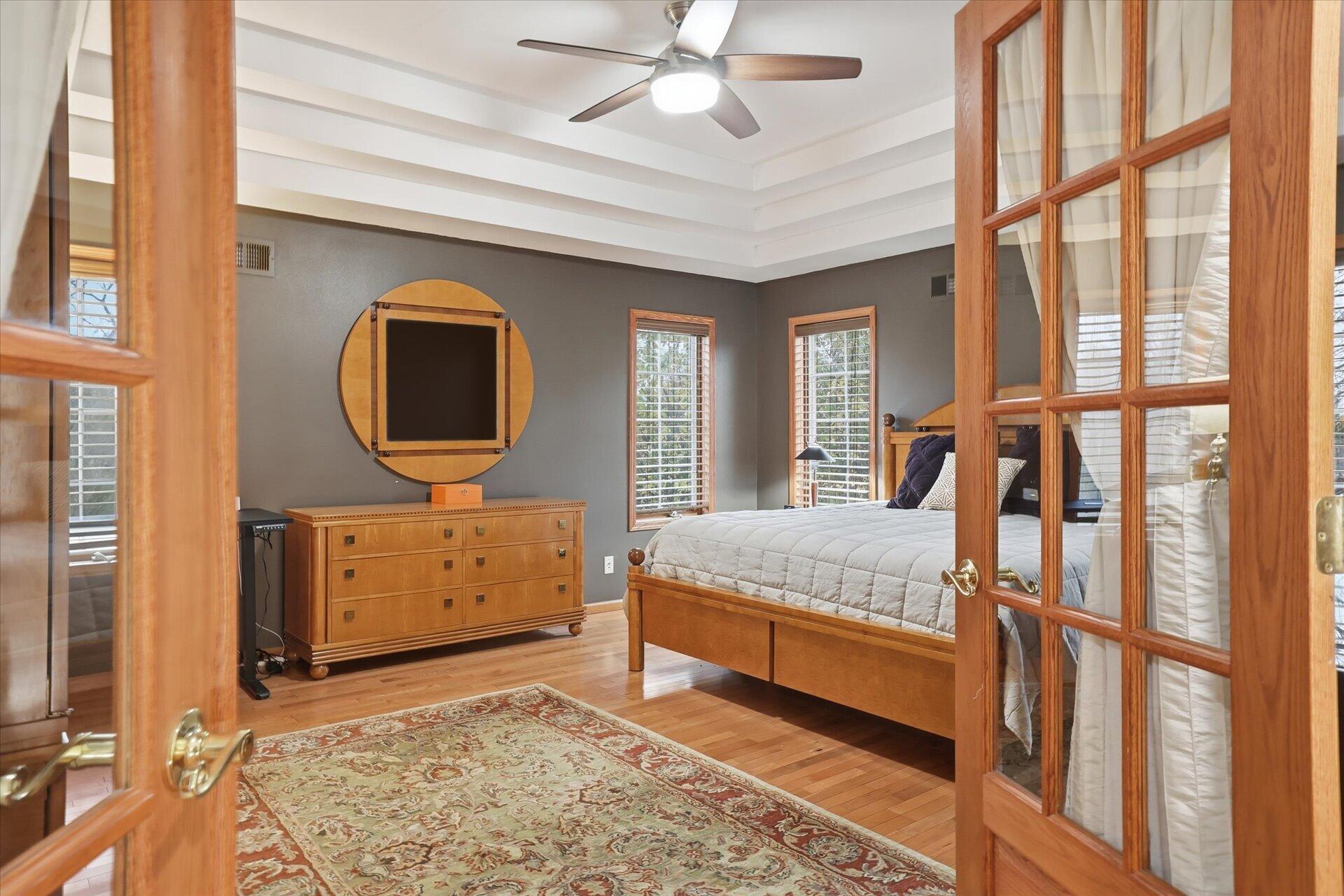 10038 North Cedarburg Road Mequon, WI 53092 - Photo 34 of 82 Primary Bedroom