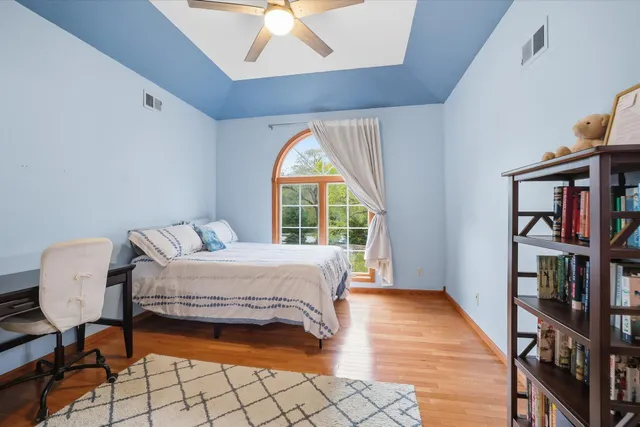 $799,000 | 10038 North Cedarburg Road, Mequon, WI 53092