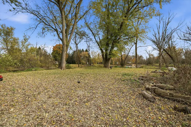 $799,000 | 10038 North Cedarburg Road, Mequon, WI 53092