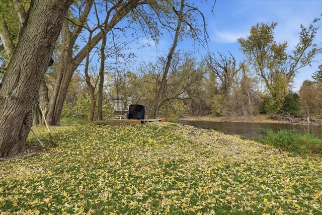 $799,000 | 10038 North Cedarburg Road, Mequon, WI 53092