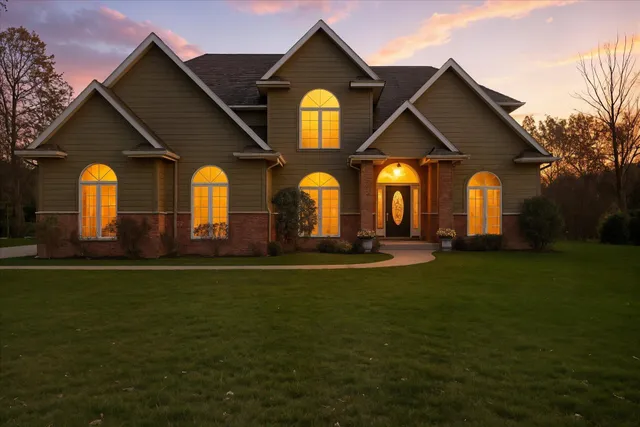 $799,000 | 10038 North Cedarburg Road, Mequon, WI 53092