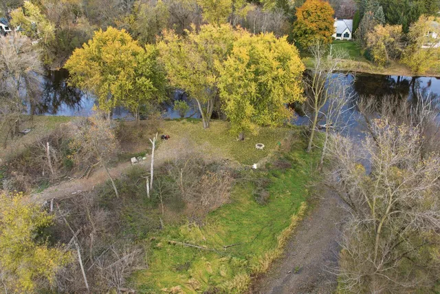 $799,000 | 10038 North Cedarburg Road, Mequon, WI 53092