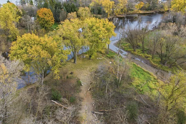 $799,000 | 10038 North Cedarburg Road, Mequon, WI 53092