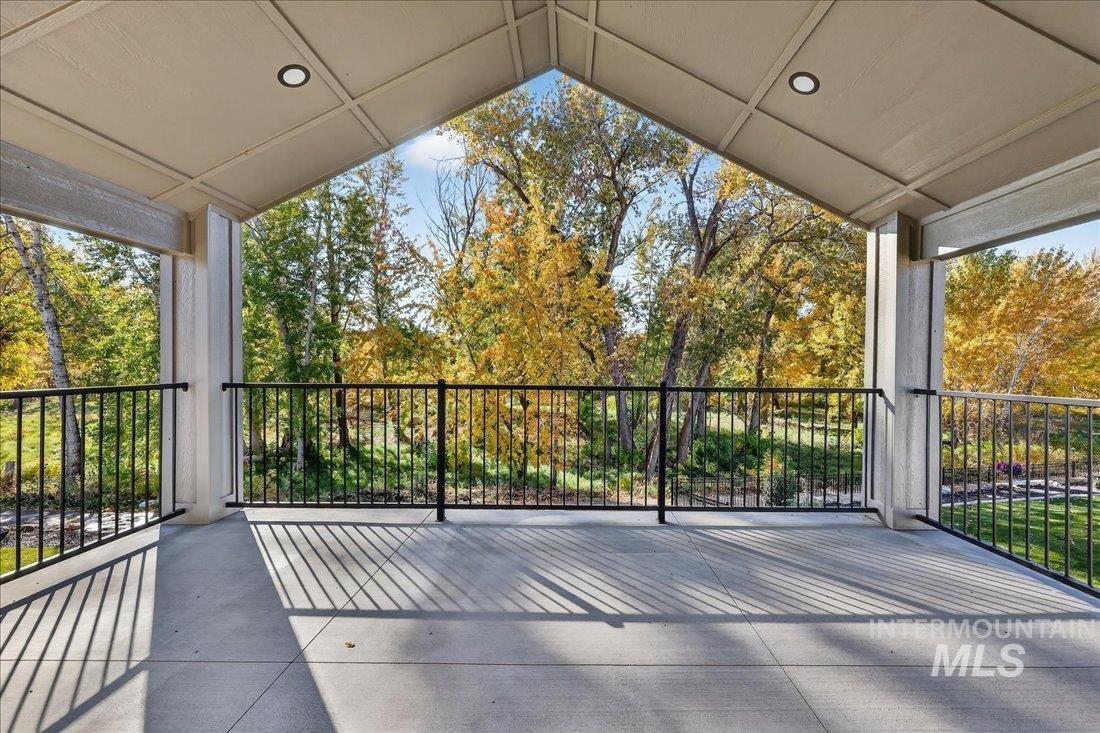 665 Watkins Street Middleton, ID 83644 - Photo 32 of 34 View of balcony