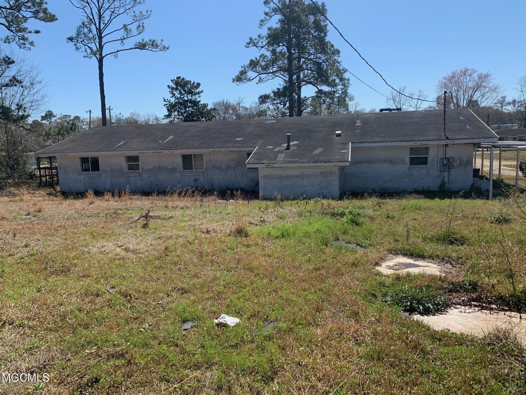 16148 Robinson Road Gulfport, MS 39503 - Photo 1 of 17 IMG_4551
