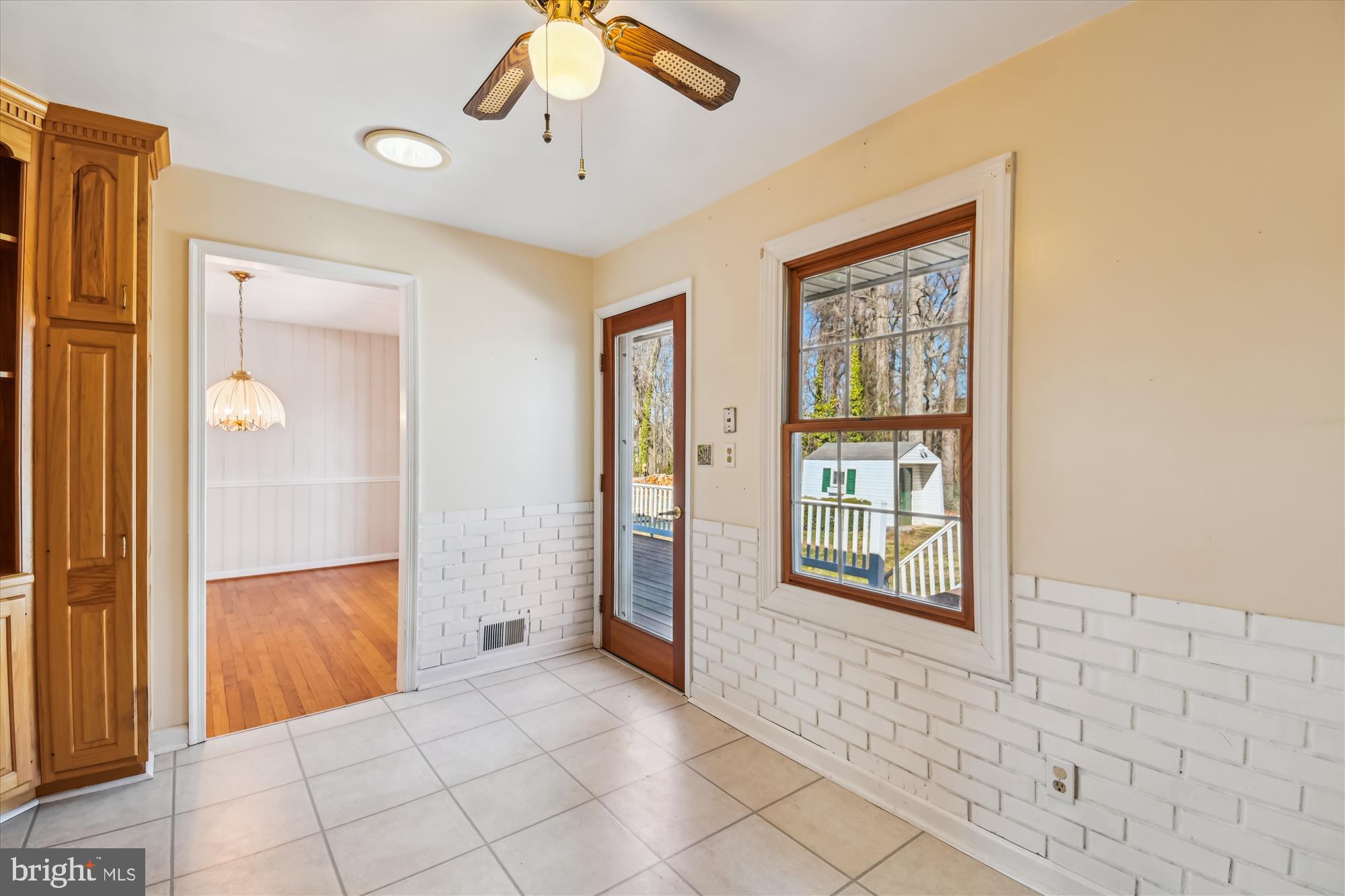 1574 Melanie Road Pasadena, MD 21122 - Photo 14 of 41 a view of an entryway with a livingroom