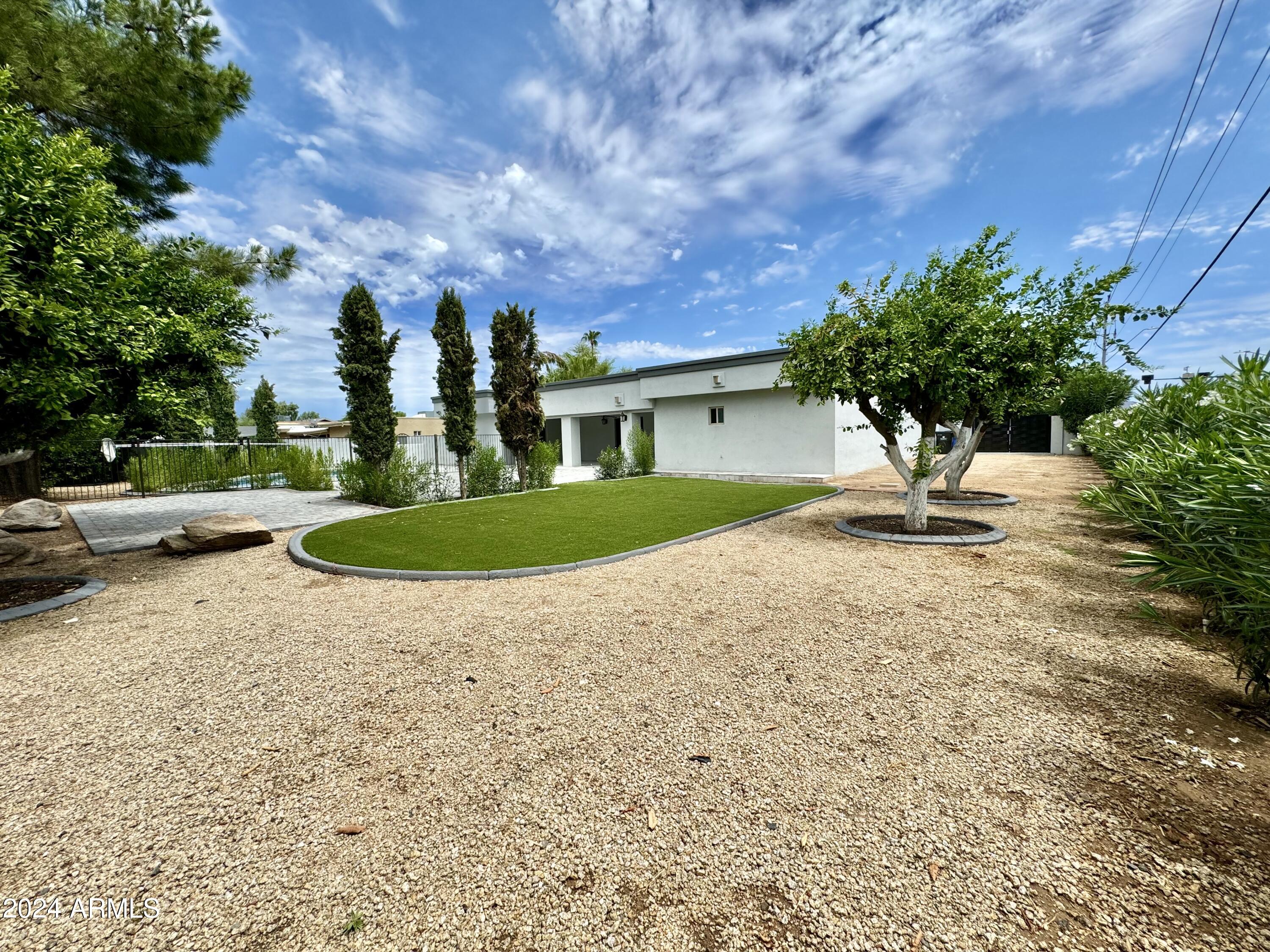 15402 North 57th Street Scottsdale, AZ 85254 - Photo 6 of 35 Big Backyard