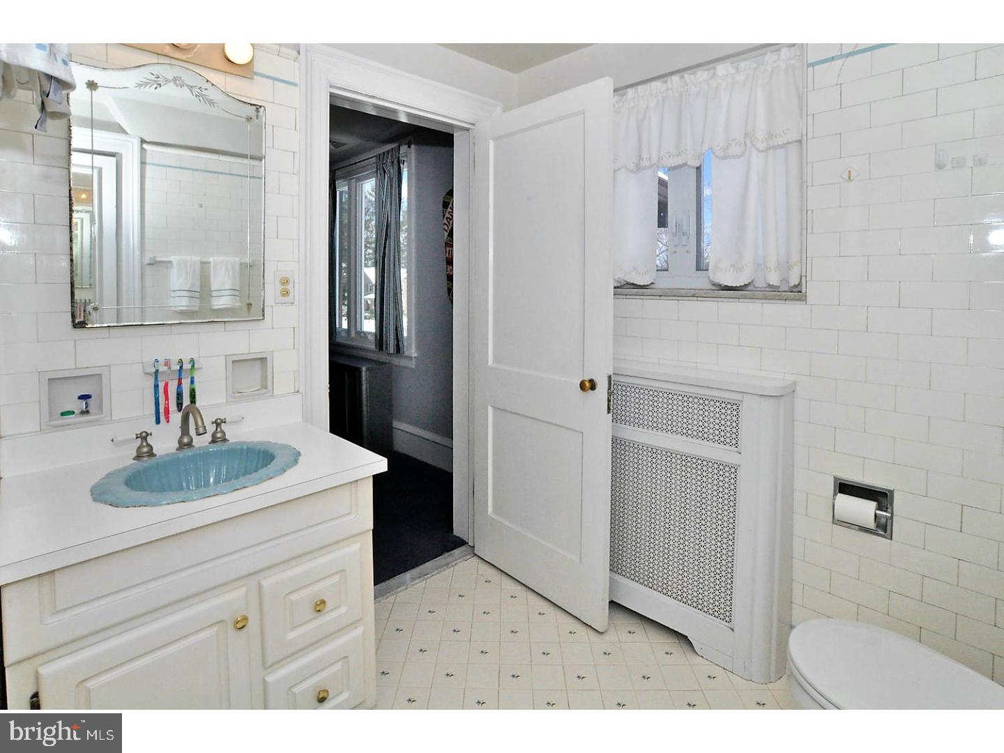 714 Wyndale Road Jenkintown, PA 19046 - Photo 16 of 25 Bathroom