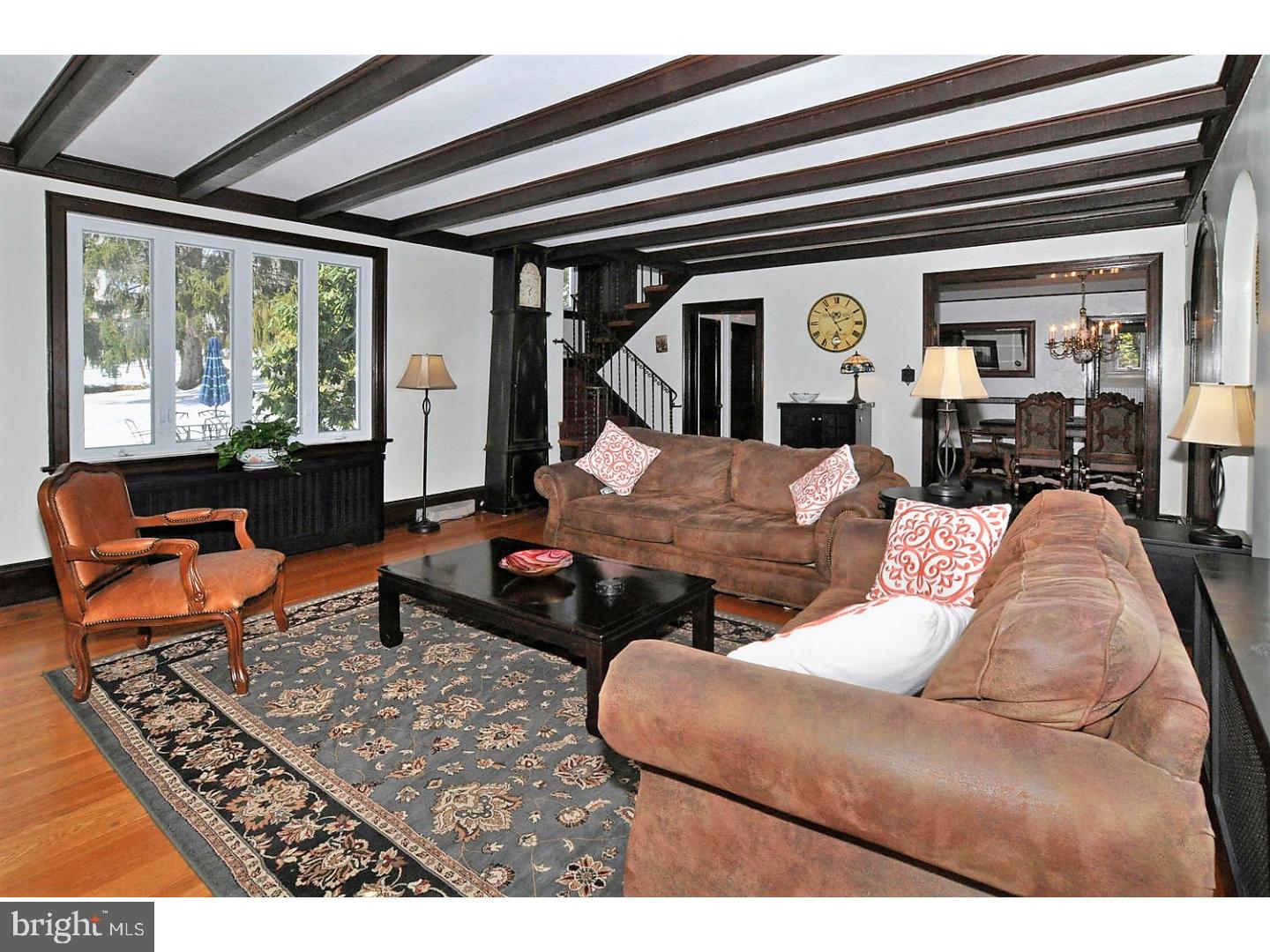 714 Wyndale Road Jenkintown, PA 19046 - Photo 3 of 25 Living Room