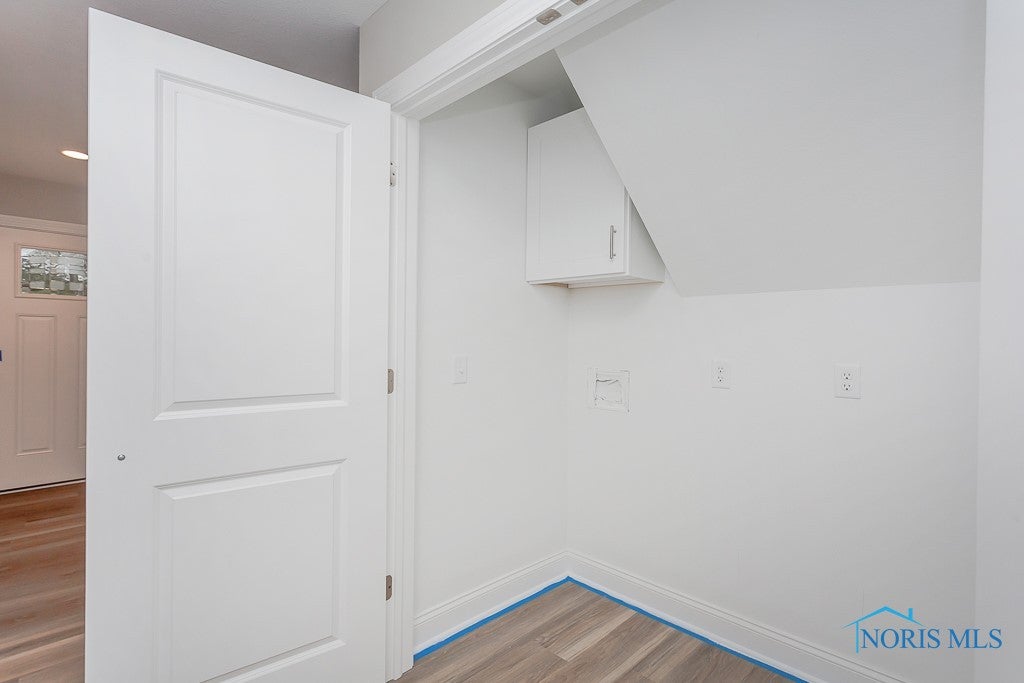 6016 Meade Road Sylvania, OH 43560 - Photo 23 of 33 Photos from previous completed build - Main level laundry
