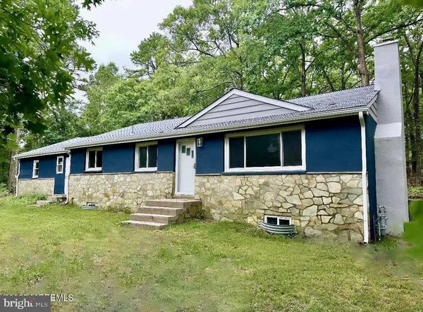$400,000 | 135 South Main Street, Barnegat, NJ 08005
