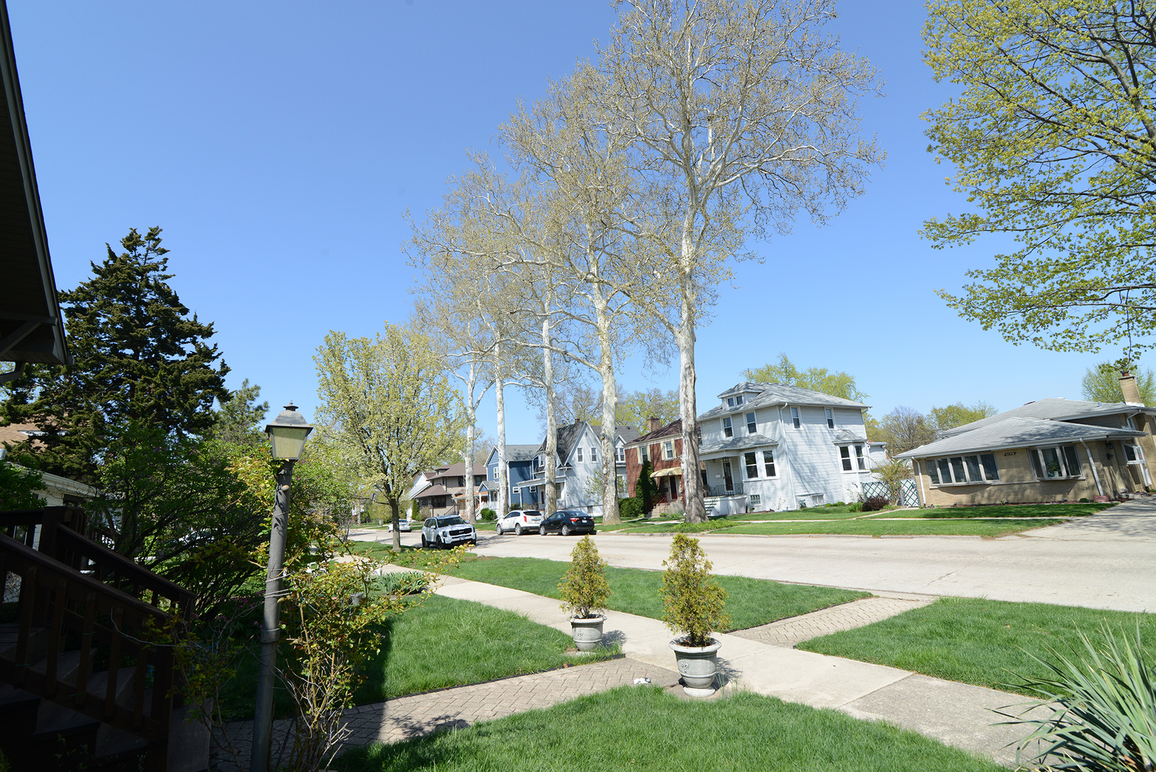 4162 Blanchan Avenue Brookfield, IL 60513 - Photo 6 of 39 a building with trees in the background
